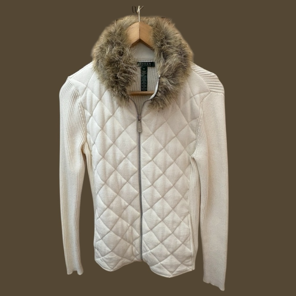 Ladies Lauren Ralph Lauren Cream Quilted Fleece with Faux Fur Collar. Size M